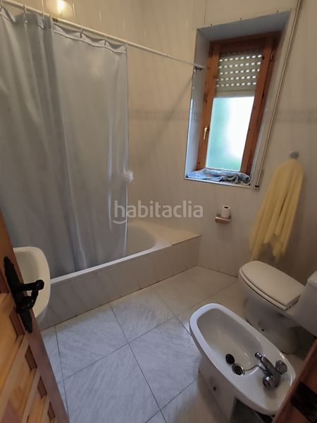 Foto cd6651f5-d015-477c-9ec8-b48a529f8490. House with heating parking in Zuñeda