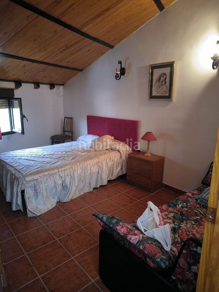 Foto ed7484cc-941a-4139-87a6-197a8e4d09f2. House with heating parking in Zuñeda