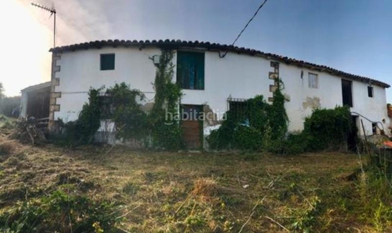 Foto c288f98b-0aac-4fe1-94b9-82a20de6a9df. Casa amb aparcament a Hazas de Cesto