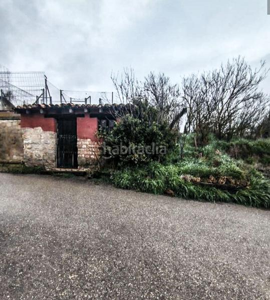 Foto a33a6785-7f04-43d5-8f15-b27179a483ab. House with fireplace heating in Revillarruz