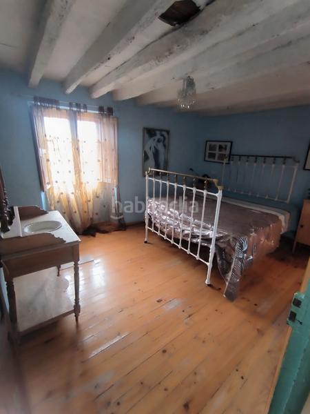 Foto cfe8b508-7691-4b5f-a766-05094e9a9721. Maison avec cheminée chauffage dans Revillarruz