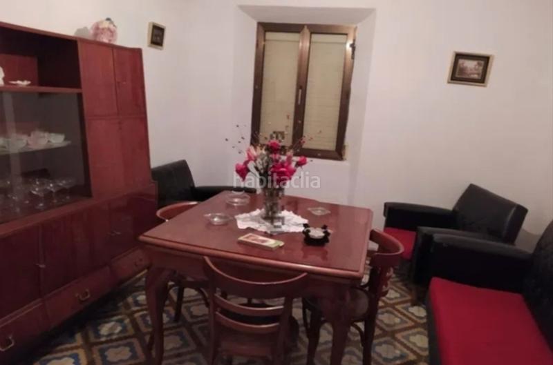 Foto de74d553-68e8-4d4c-bc2e-80c50c5f2280. Casa amb aparcament a Oña