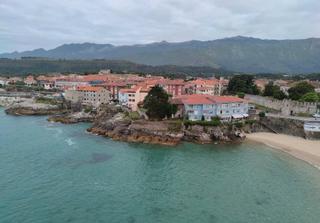 Pis a Llanes Pueblo
