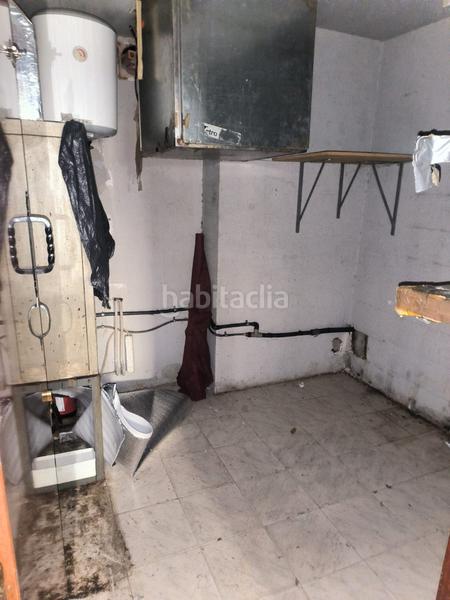Foto 88eafc7f-f3b1-43a6-8633-0aa1c80d5639. Local comercial en El Carmen - Barrio Gimeno Burgos