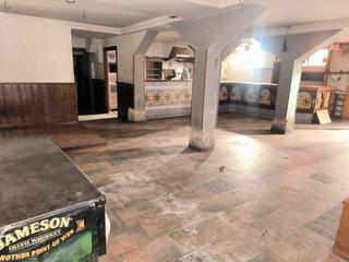 Local Comercial en El Carmen - Barrio Gimeno