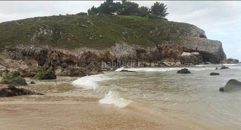 Foto f67f25e7-cd3e-454b-bdb2-19de73379623. Masía en Cué-San Roque-Andrín Llanes