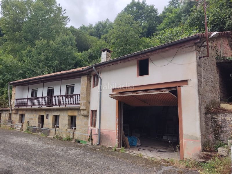 Foto aa308441-ade2-4736-a1ad-b1583b5cca8a. Mas avec chauffage parking dans Luena
