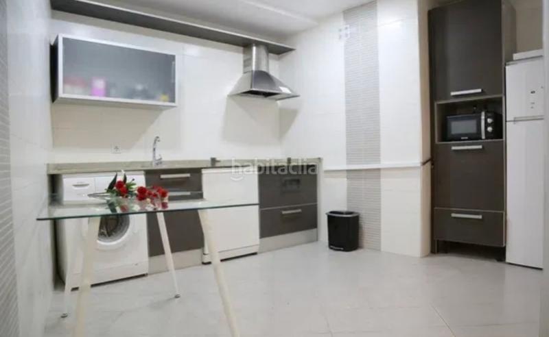Foto c4a98cf1-3960-4af0-afaf-3f43be630b1e. Piso en Centro Torrelavega