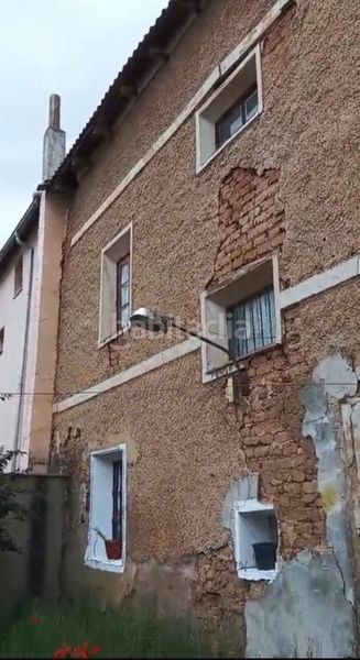 Foto 79bbfee0-00fa-44fe-b31a-6b2e8380b265. Masia a Melgar de Fernamental