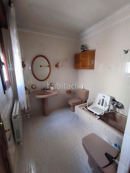 Foto fb350b8b-7d93-4f80-befb-26279df21728. Casa adossada amb calefacció a Melgar de Fernamental