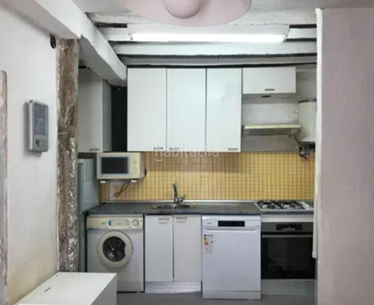 Foto ff6f8e06-47d9-4744-aabd-3998c78c5b1d. Masia amb aparcament a Miraveche