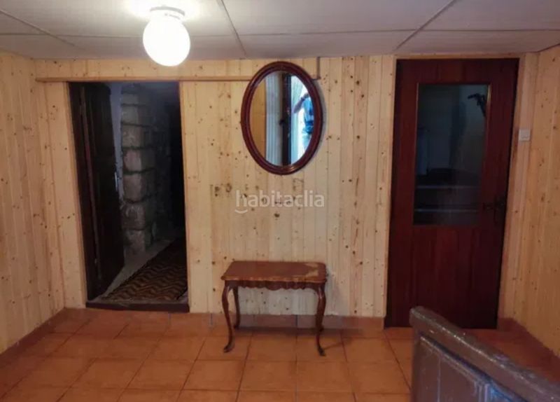 Foto 7a19cc68-88da-4df1-bf0d-046042b9701c. Casa amb xemeneia calefacció aparcament a Valle de Tobalina