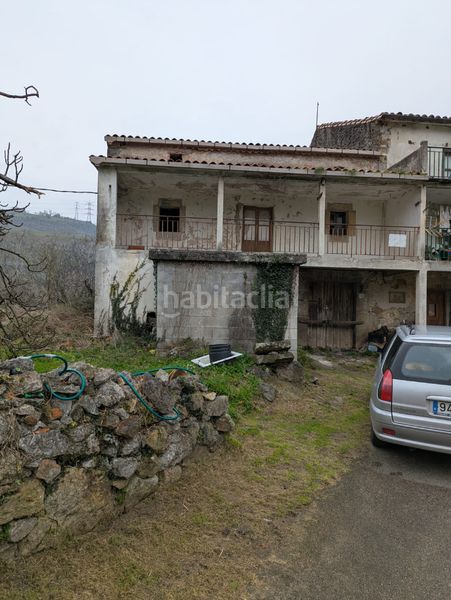 Foto 2cfc78c1-eab9-4ef4-91e1-b18f267528ab. Casa aparellada a Ruesga