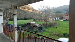 Casa bifamiliare in Ruesga