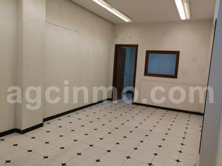 Local commercial  Calle portillo de balboa. Local comercial alquiler