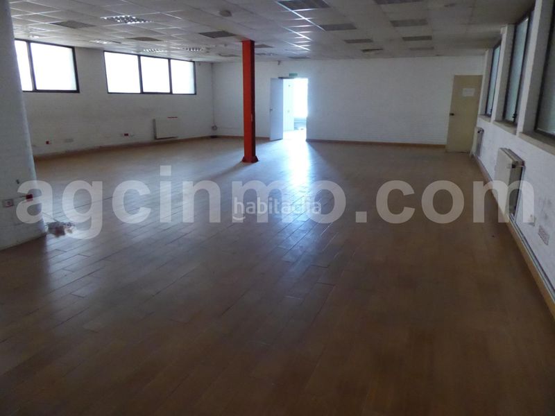 Foto 00b844c4-f474-4753-b616-e11370fac2c7. Nave industrial nave venta en Polígono Argales Valladolid
