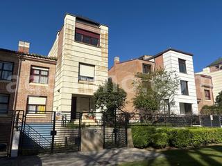 Xalet  Paseo acacias-pichon. Chalet venta
