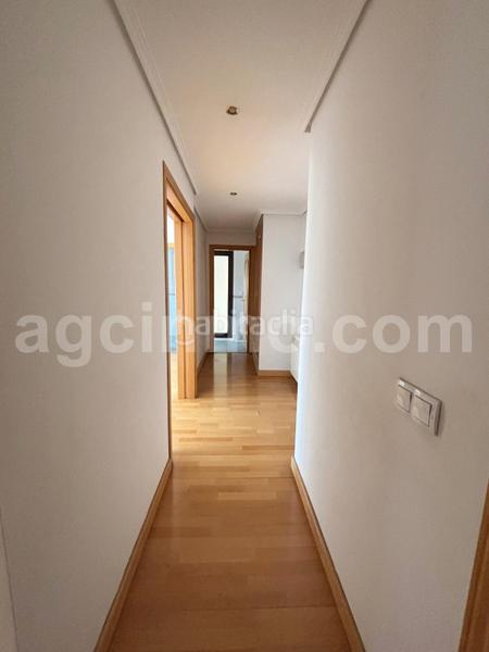 Foto dcd68b16-3632-4e81-af98-d30a6135aff2. Appartamento con riscaldamento parcheggio in Plaza de Toros Valladolid