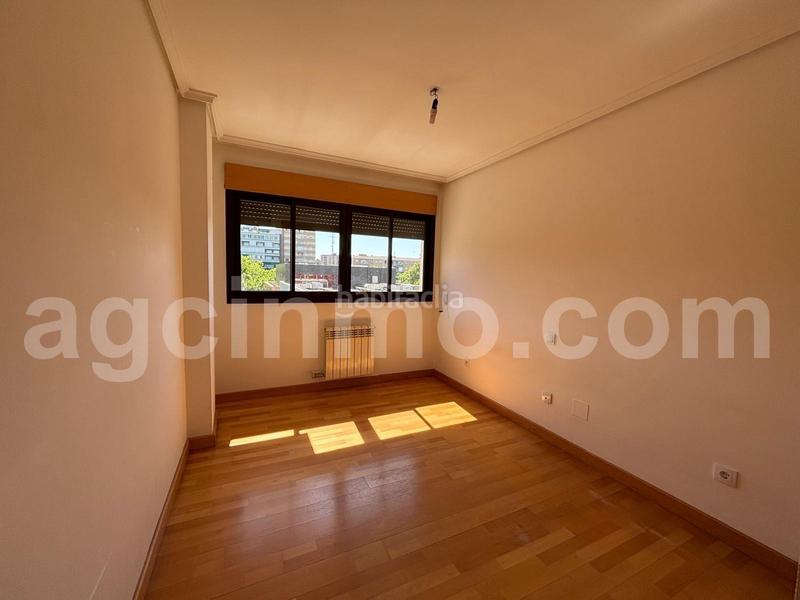 Foto ef70e280-390c-47cb-b609-0918e8e14b91. Appartamento con riscaldamento parcheggio in Plaza de Toros Valladolid