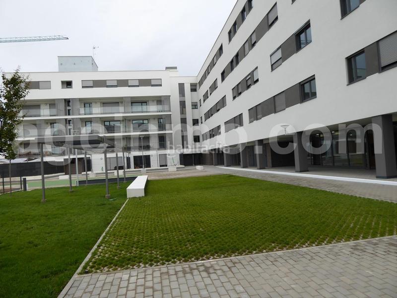 Foto 5952f7aa-dd3d-4c09-9e80-4365dd58ee3e. Location appartement avec chauffage parking piscine dans Valladolid