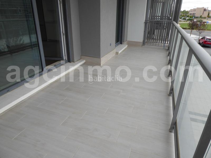 Foto 6a885631-d903-467e-abfb-006e8db1ddf1. Rent flat with heating parking pool in Las Villas - Valparaiso - El Peral Valladolid