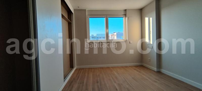 Foto 1f476099-7a27-4011-92dd-c5e4ce645d6e. Location appartement avec chauffage parking piscine dans Valladolid