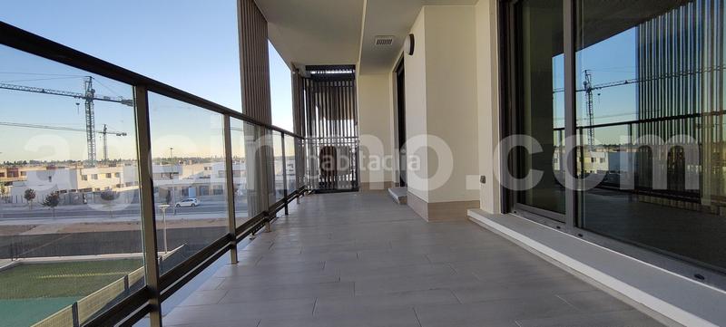 Foto 806df47b-f556-4722-8b10-731fa5f87b36. Location appartement avec chauffage parking piscine dans Valladolid