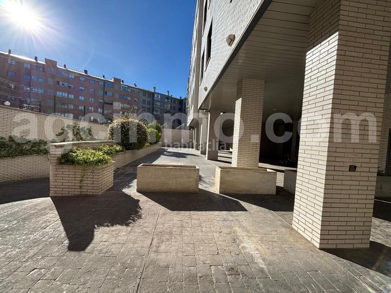 Foto 42c84605-686f-4763-bfef-93a5a9f70ede. Lloguer pis amb calefacció aparcament a Caño Argales Valladolid