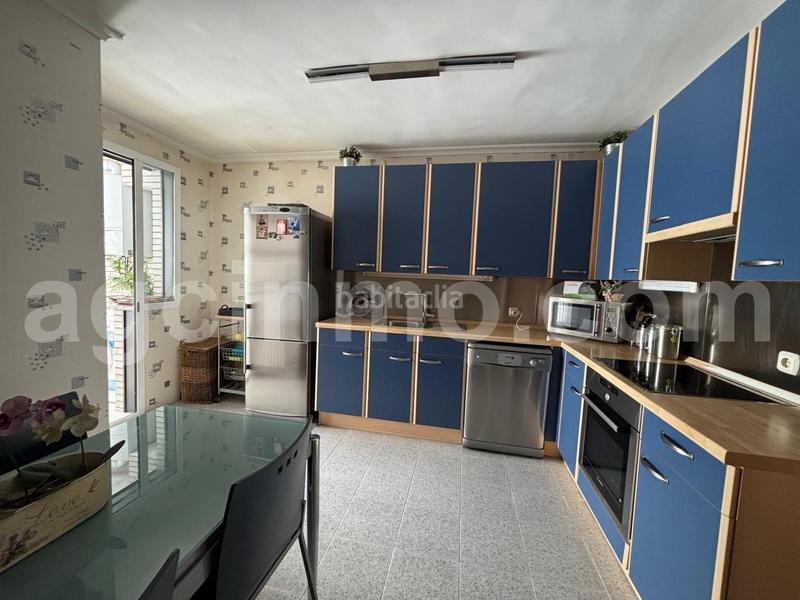 Foto 607ea650-2738-4941-9ff2-44310700a4be. Rent flat with heating parking in Caño Argales Valladolid