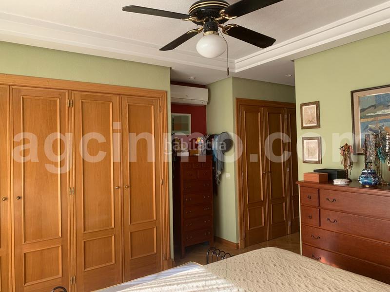 Foto 82b40759-78b9-4e59-8dba-6bc457f71328. Xalet amb calefacció aparcament piscina a El Berrocal Valladolid