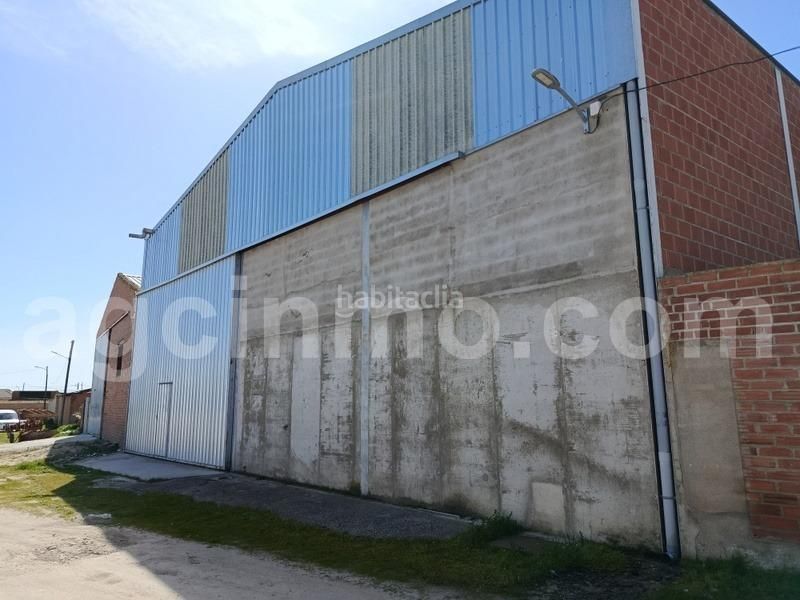 Foto 883f3400-6779-4625-a78b-9939489b9eb0. Nave industrial nave venta en Fuente el Sol