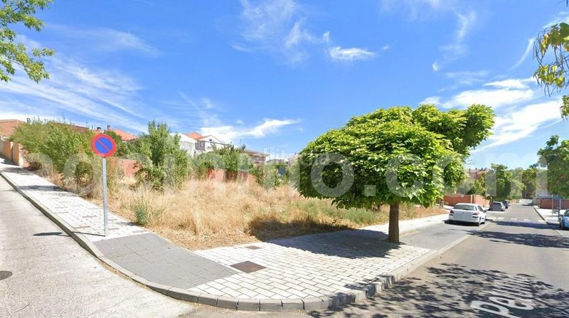 Foto 5898246b-6ced-4e20-adfe-a44a9ee6d00e. Terreno residencial solar en venta en Las Flores Valladolid