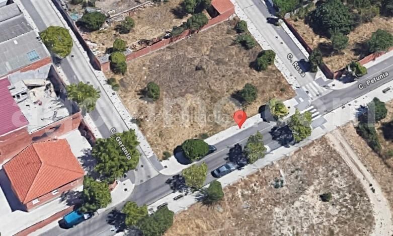 Foto e297c859-c3cb-4646-a902-a5a36dde8b67. Terreno residencial solar en venta en Las Flores Valladolid