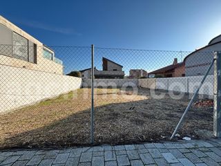 Terreny residencial  Calle calle comunidad de andalucía. Parcela en venta