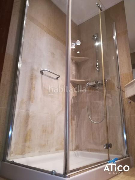 Foto 8890b9a0-6e2d-466f-9e2e-d18f10bc722e. Rent penthouse with heating parking in Albia Bilbao