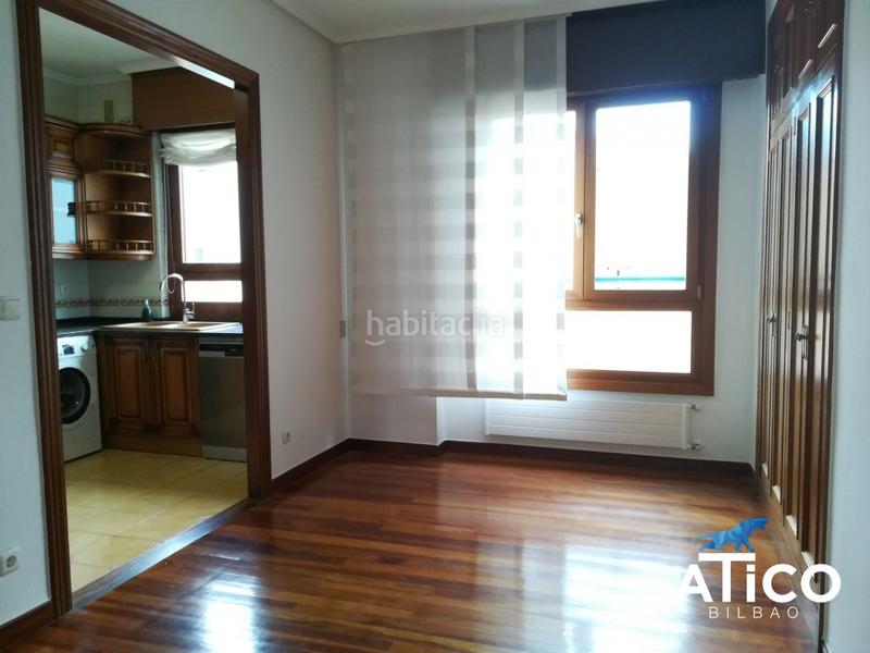 Foto e22c40a2-510a-43d7-8ca9-2d12eb3a8cb4. Rent penthouse with heating parking in Albia Bilbao