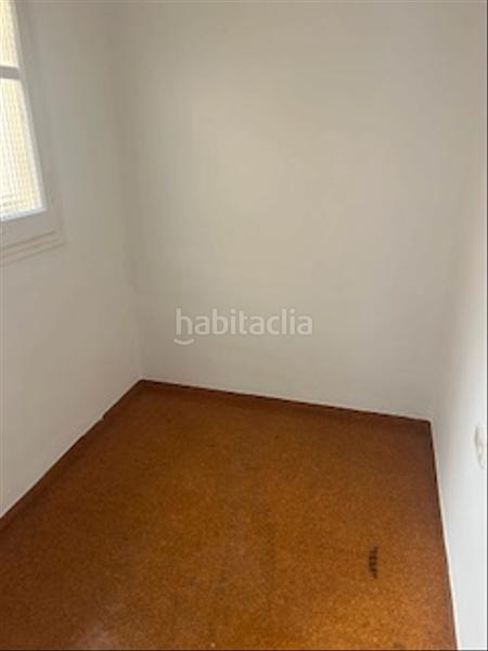 Foto 1b57c1e2-07fb-4ca7-9f23-7a5ca6d4318a. Flat with heating in Centre Històric Lleida