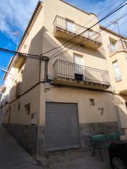 Maison à Menàrguens. Casa de pueblo en carrer major de menarguens