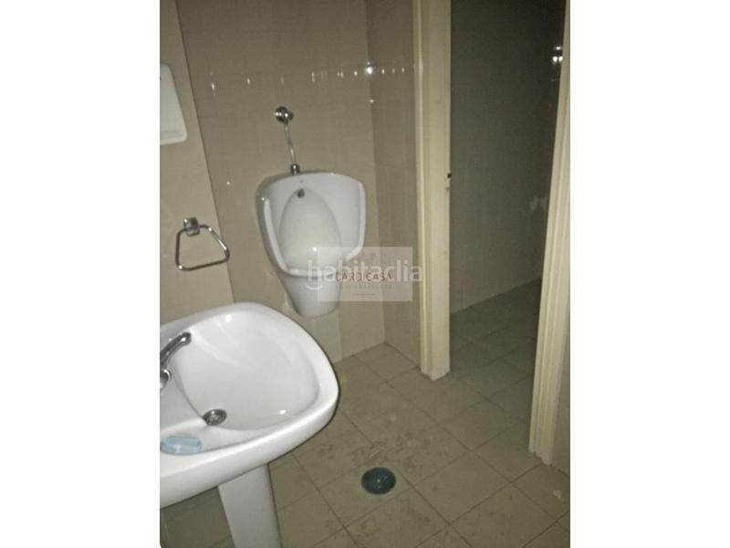 Foto f3ab0ddd-9355-485f-a874-8c87490fca63. Rent business premise in Fátima Vigo