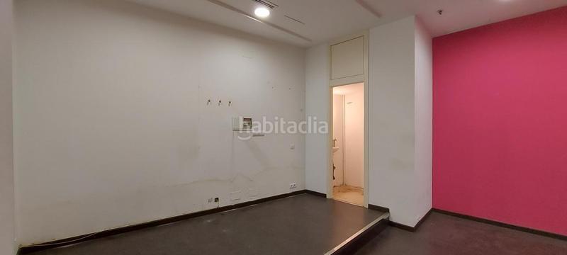 Foto 4f5396d7-4d9c-480b-a378-3ac18540a97f. Locale commerciale in As Travesas - Balaidos Vigo