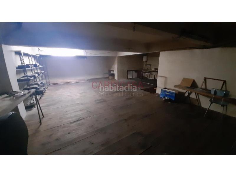 Foto 1e938847-66d9-4487-9529-97f5bb06b292. Lloguer local comercial a Camelias - Pi y Margall Vigo