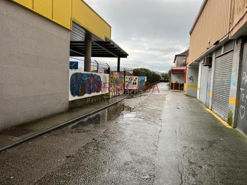 Foto faec29e8-212a-4f4d-b947-d1c68d799f0d. Parking coche en travesía de Vigo - san xoán Vigo