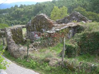 Masia  Luneda, blancos.