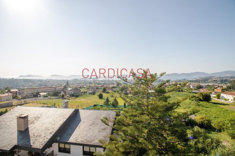 Foto ce8625f5-6d6d-476d-a2ac-a9c5a0138b41. Casa amb calefacció aparcament a Coruxo - Oia - Saiáns Vigo