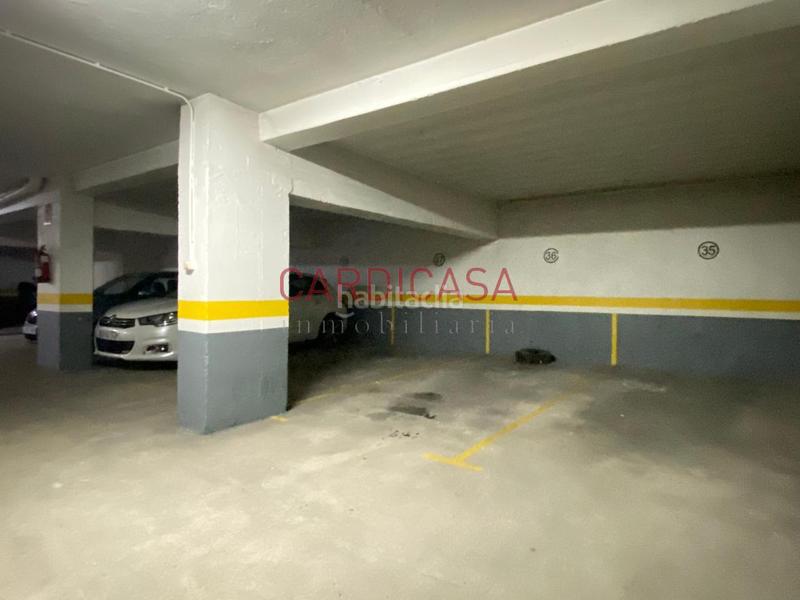 Foto bbbd9d3f-9d74-4fdd-9982-aa44073cd468. Parking coche en esperanto 2 en travesía de Vigo - san xoán Vigo