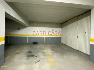 Parking voiture à Esperanto 2