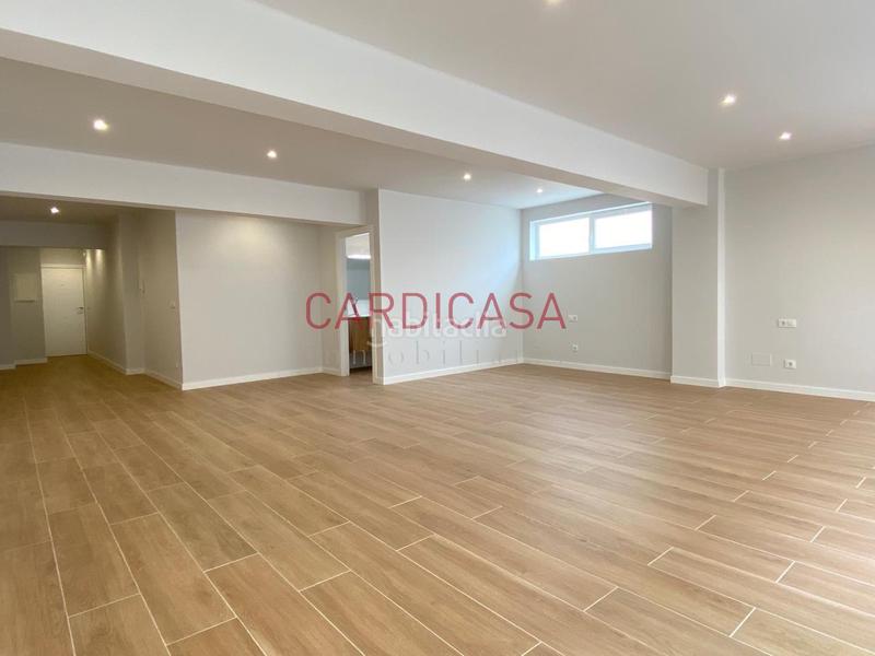 Foto ce66ad42-6b1b-4a3a-801d-d190f4809fd3. Rent business premise in Plaza España - Corte Inglés Vigo