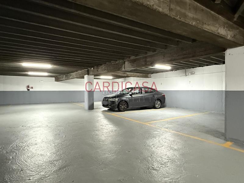 Foto 5427baf7-74db-4bd6-b926-c082eb7622e2. Aparcament cotxe a Plaza España - Corte Inglés Vigo