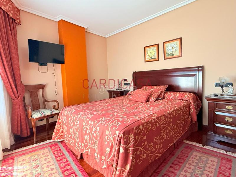 Foto 01c68f99-019a-48b1-9967-889da558d0f5. Alquiler piso en Plaza Independencia Vigo