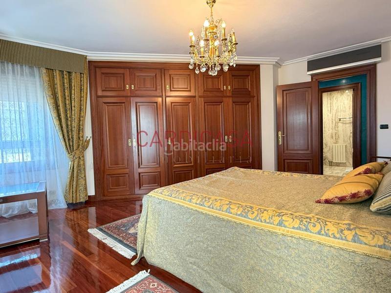 Foto 1c880fa9-5093-4484-88d4-892c5292deae. Alquiler piso en Plaza Independencia Vigo